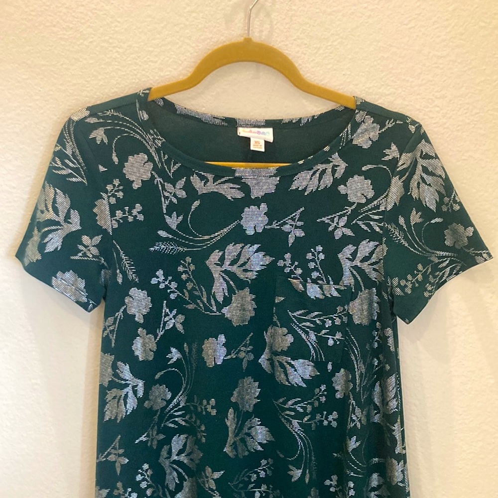 EUC LuLaRoe Carly Swing Dress Sz. XS